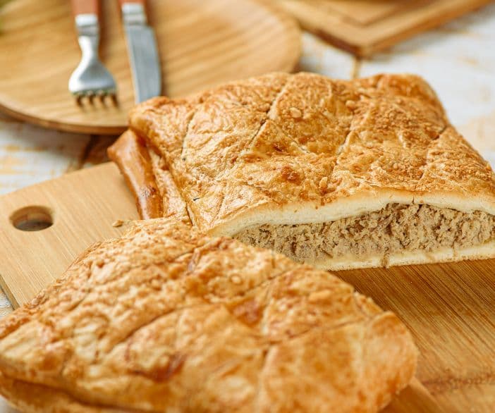 TORTA FOLHADA CARNE DO SOL (PCT 3,2 KG)